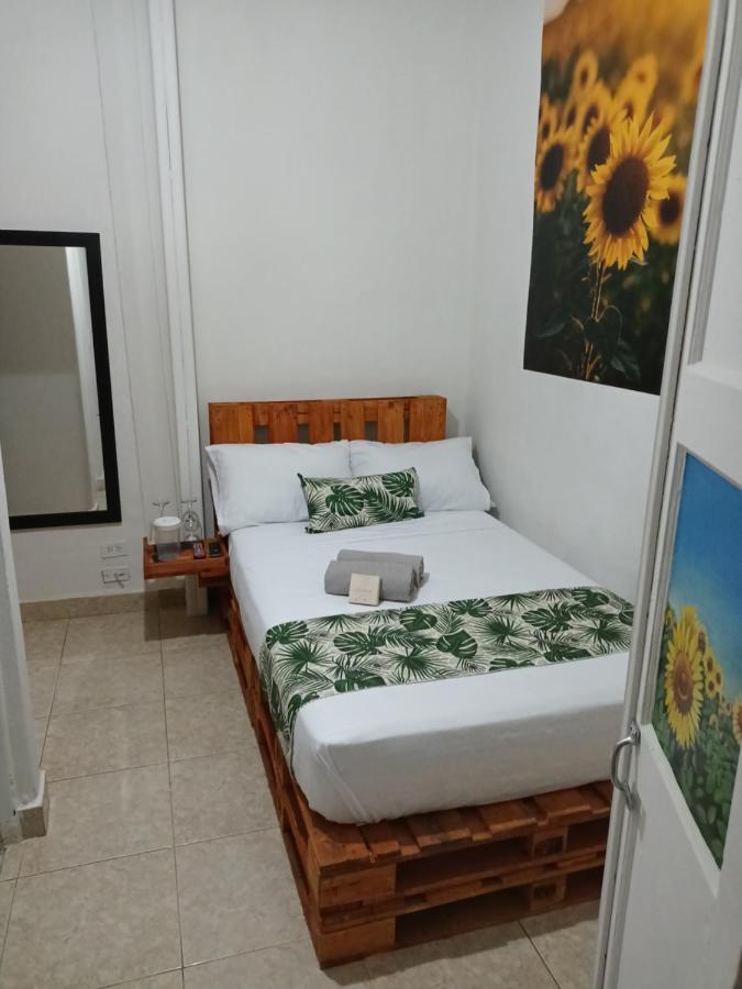אנביגאדו Hospedajes El Jardin מראה חיצוני תמונה